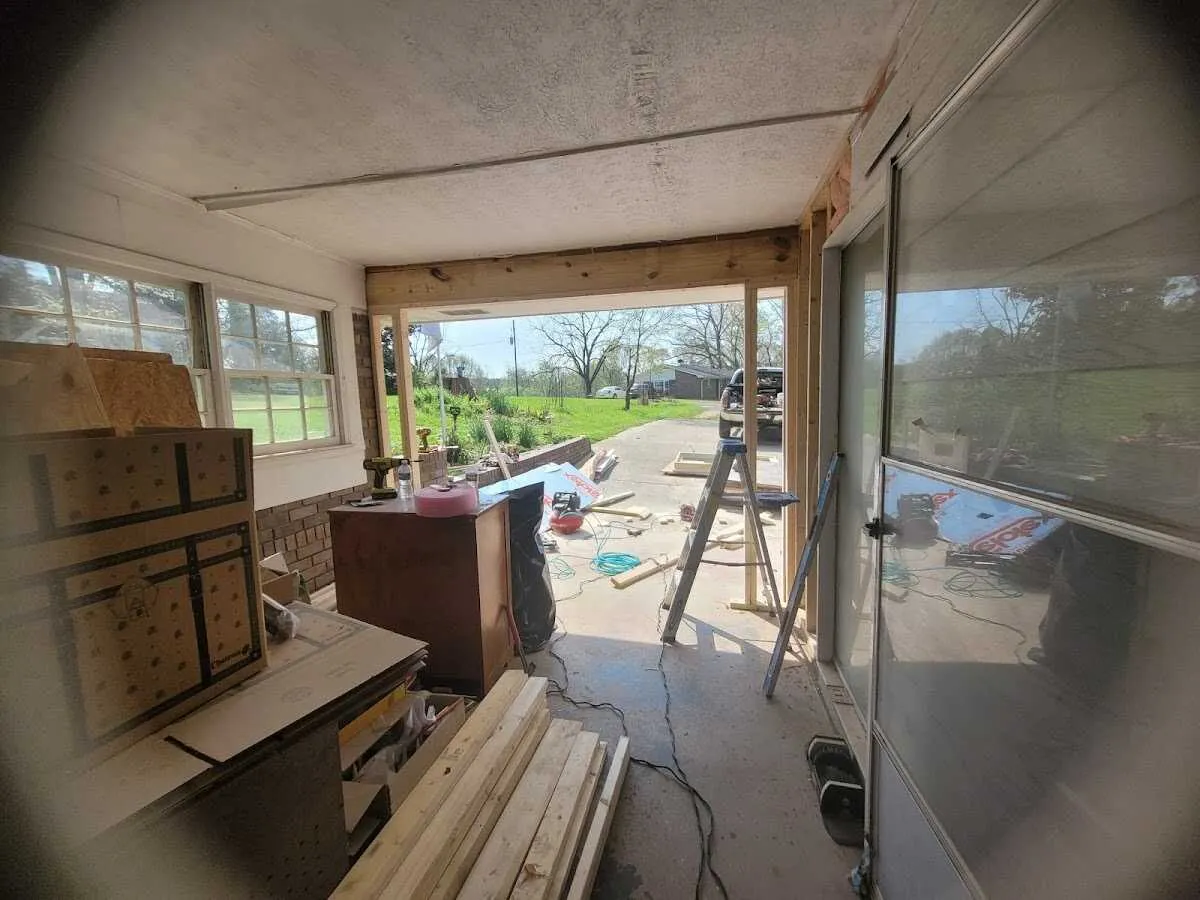 Air movers and dehumidifier for Water Mitigation Services in Saratoga Springs